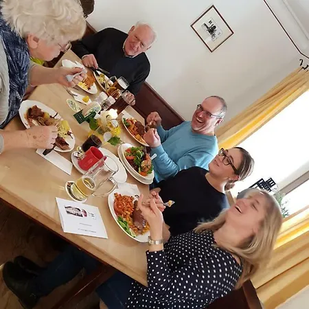 Lägenhet Historische Wirtshaus Aiging Nussdorf (Chiemgau)